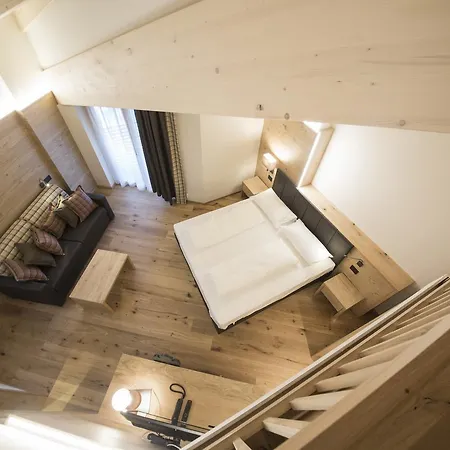 Monroc Hotel