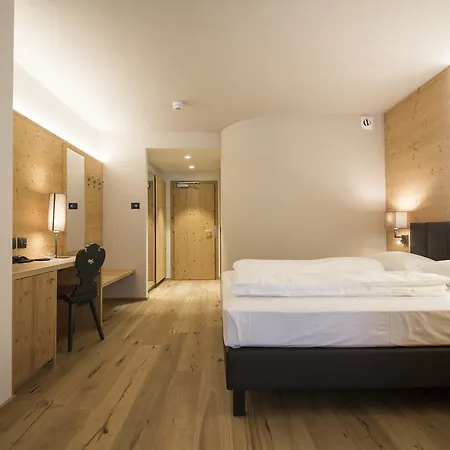 Monroc Hotel 4*