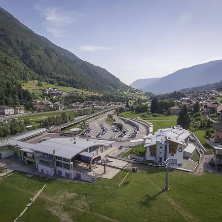 Monroc Hotel Commezzadura