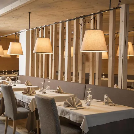 Monroc Hotel 4*
